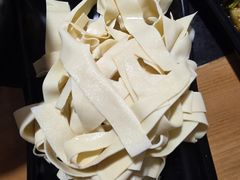 -果松木炭酸菜铜火锅·外婆参鸡汤