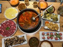 -贵厨酸汤牛肉(花果园国际中心店)