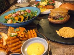 -HIGH FIVE哈福手工汉堡(桂林路店)