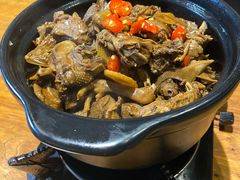 姜辣鸽王煲-小金鬼·煎饺·鸽子汤