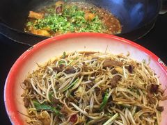 -鱼窝棚柴火铁锅炖(富山屯店)