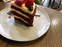 莓子红丝绒蛋糕-Wagas沃歌斯(富力广场店)