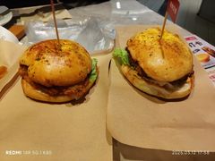 -必胜客(燕郊永旺店PHDI店)