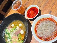 -万记麻辣烫国展总店