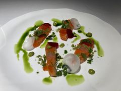 帝王鲑配白酱油啫喱佐山葵油-王品牛排(杭州大厦店)