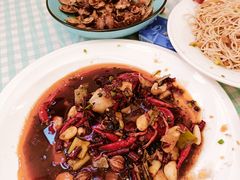 -捌贰虾蟹·江湖菜馆(江汉路店)