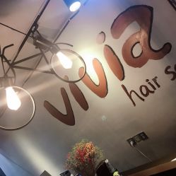 -茶发Salon·烫发染发理发