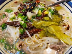 -云阿蛮云南生烫牛肉米线(奉贤路店)