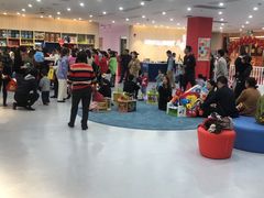 -美吉姆国际儿童发展中心(红谷滩绿地缤纷城中心)