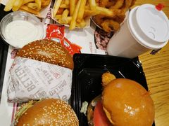 -The Habit Burger Grill 哈比特汉堡(爱琴海店)