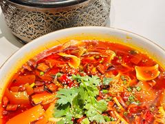 -万重锦·人文川菜馆(骡马市店)