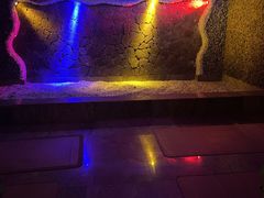 -碧中海汤泉汗蒸酒店