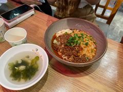 万州碗杂面-哇蛙牛功夫面渝都料理(龙阳广场店)