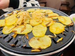 -燚店·铁板鱼蛙·烤肉·烤串(北新桥店)