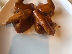 玻璃脆皮乳鸽-利苑酒家(金宝店)