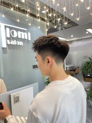 -Tloml salon