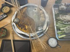 -牛串门串串香(东直门簋街总店)