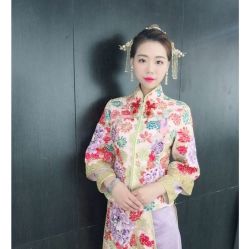 -艾米丽婚纱礼服