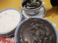 香滑芝麻糊汤丸-龟金正·港式甜品(客村店)