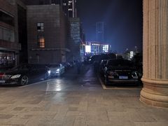 -驿都金陵大酒店-停车场