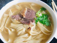 大碗牛肉拉面-十二忠手拉面(五福店)