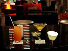 日出龙舌兰+马天尼-北纬29度大堂吧-重庆富力艾美酒店-近江岸天街