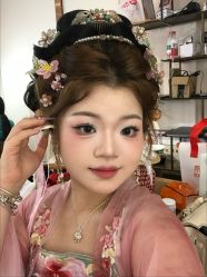 -一揽芳华汉服旗袍体验馆(拙政园店)