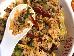 丝恋芽菜脆哨肉末炒饭-丝恋丝娃娃(逸天城国贸店)