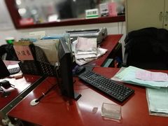 -上汽MG体验中心(徐汇东安路店)