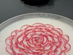 -肆月河豚·新淮扬菜·烤鸭(中关村店)
