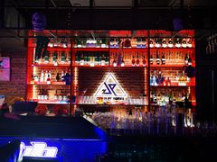 -UP嘻哈酒吧(粉巢店)