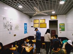 大堂-覃肥叔桂林米粉(粮道街店)