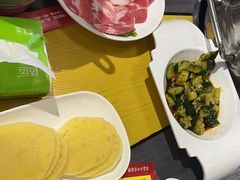 -四季喧黔味豆米火锅(万达广场店)