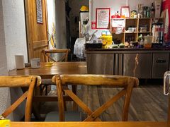 -猫爷的腔调·黔小馆(交大医学住宅区店)