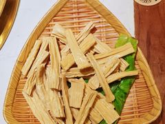 腐竹-哥老官重庆美蛙鱼头(松江地中海十八哥店)