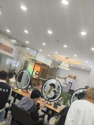 -藤野造型烫染·漂发