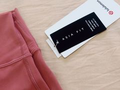 -lululemon(上海浦东IFC店)