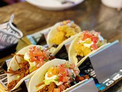 -Famous肥猫墨西哥音乐餐吧(五棵松华熙LIVE店)