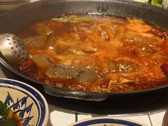 -旧街市鲜货老火锅(大光路店)