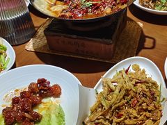 -百味地锅鸡(二店·财校分店)