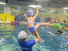 -蓝旗亲子游泳(范湖万达广场店)