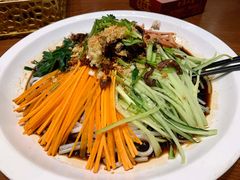 老滇凉米线-老滇山寨•云南特色菜•地方菜•民族风情歌舞表演(金碧店)