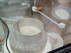 -裕新楼粉面馆·石磨手工粉(四方坪店)