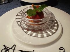 -弦月窗LUNETTE BY AMANDA(复兴路店)