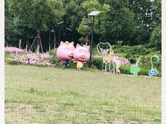 -田园东方蜜桃村的田野营地