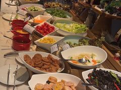 -筠咖啡西餐厅(上海国展宝龙丽筠酒店)