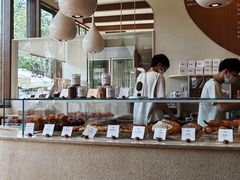 -VERIE BAKEHOUSE