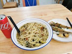 -小河无名面馆