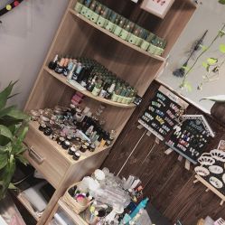 点击看大图 店内环境-有样·自助美睫美甲