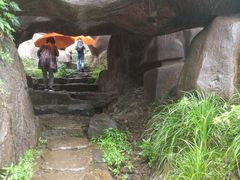 -雪山彩虹谷景区